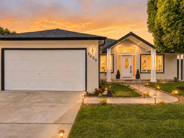 2233 W Hedding St, San Jose, CA 95128