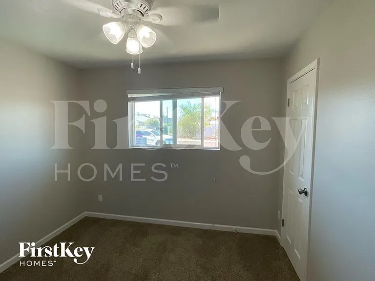 2133 E Larkspur Dr — Photo 7