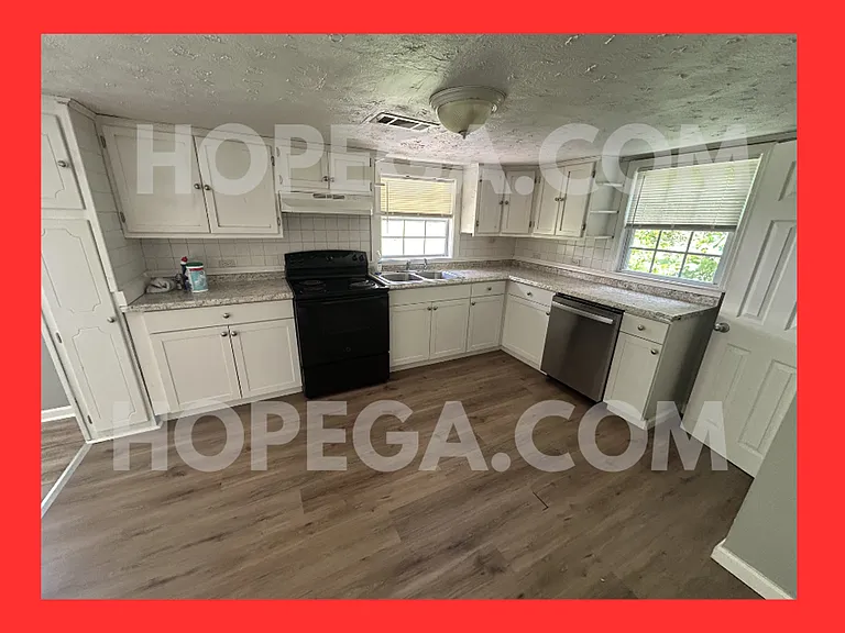 78 Ralls Rd — Photo 12