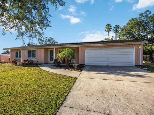 4413 McKibben Dr, North Port, FL 34287