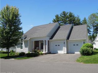 16 Greenwich Cir, Simsbury, CT 06070