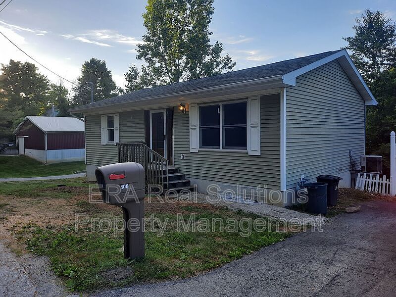 1st image of 108 E Lilley Ave