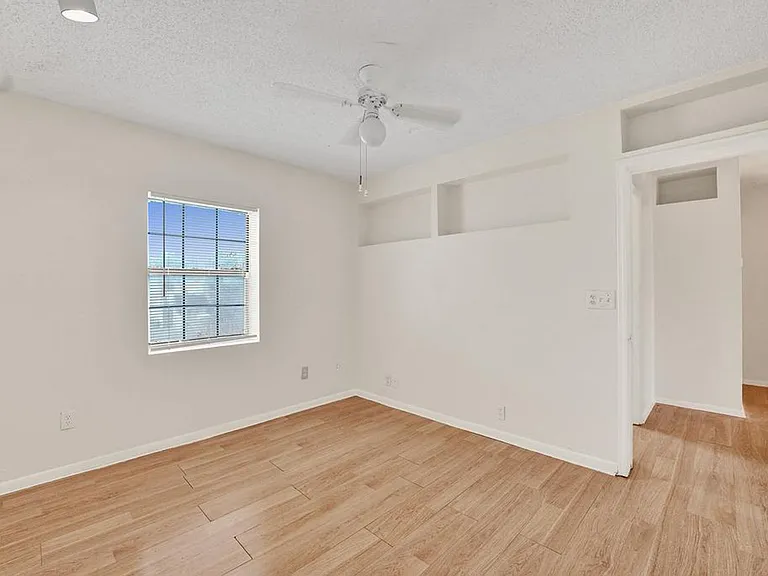 1313 Seaview — Photo 16