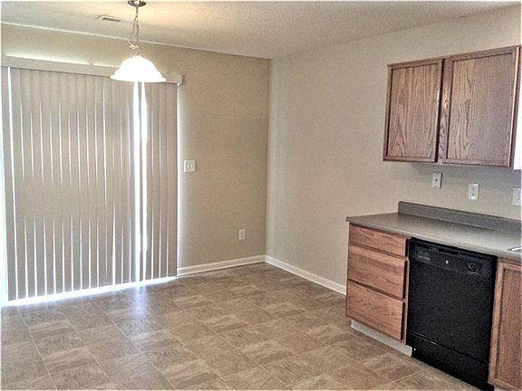4th image of 5471 Wood Hollow Dr