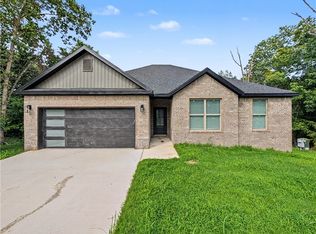 13 Angus Ln, Bella Vista, AR 72715