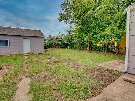 5th image of 1345 N Lewis Pl #2B-1BA-900SQFT