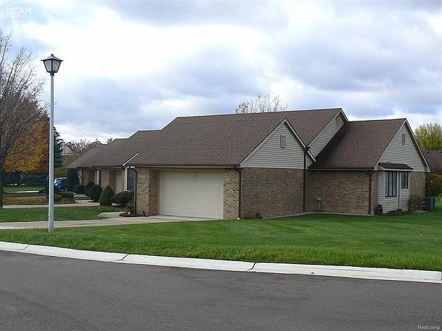 1st image of 8292 Walnut Creek Dr