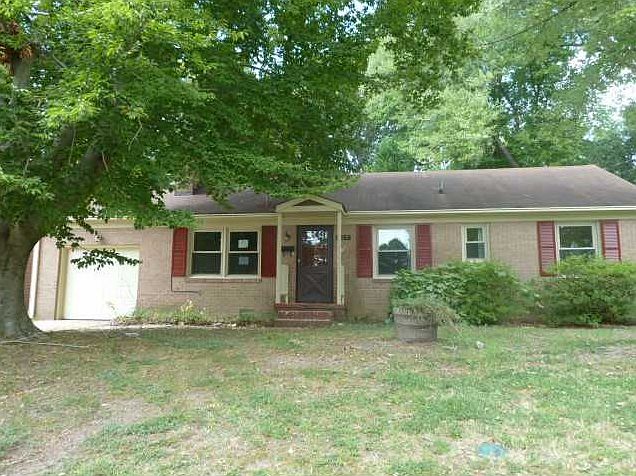 1st image of 829 Catalina Dr