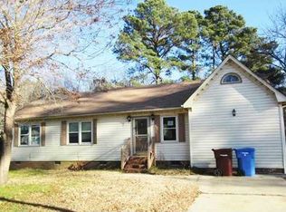 2463 Broadnax Cir, Chesapeake, VA 23323