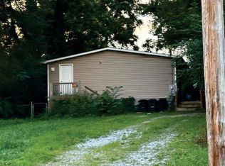 513 E Hemlock St, La Follette, TN 37766