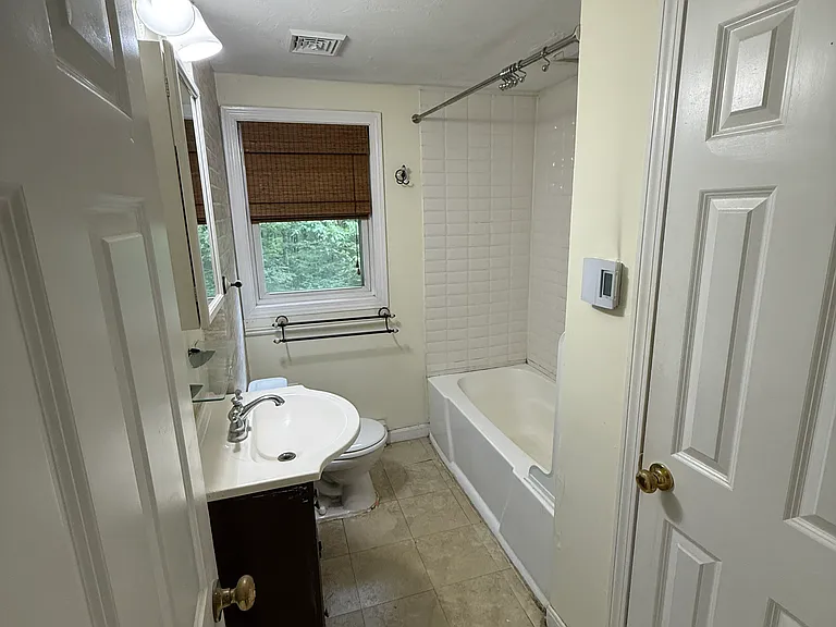 72 Tinker Hill Rd #2 — Photo 4