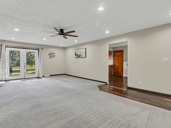 4th image of 7433 S County Road 275 E