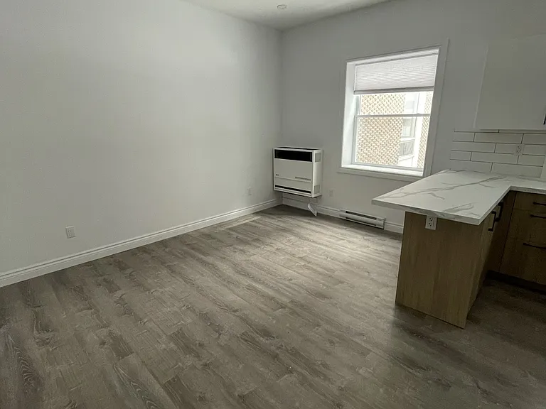 110 Gloucester St #STREET16-16 — Photo 3