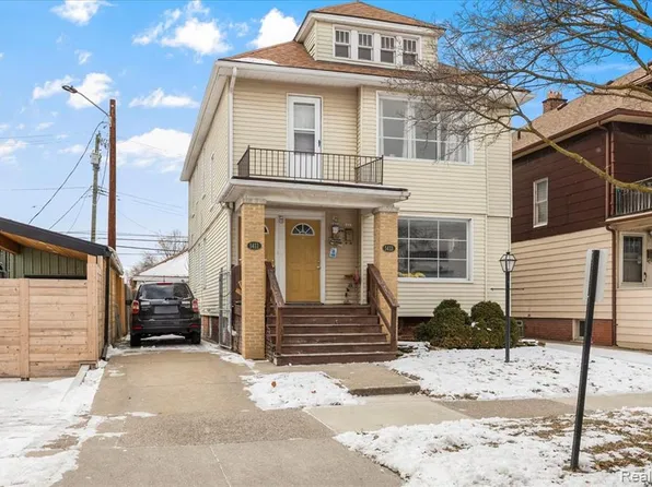 1413 Wayburn Ave, Grosse Pointe, MI 48230