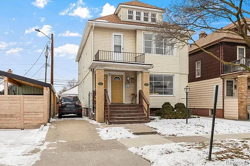 1413 Wayburn St Photo 1