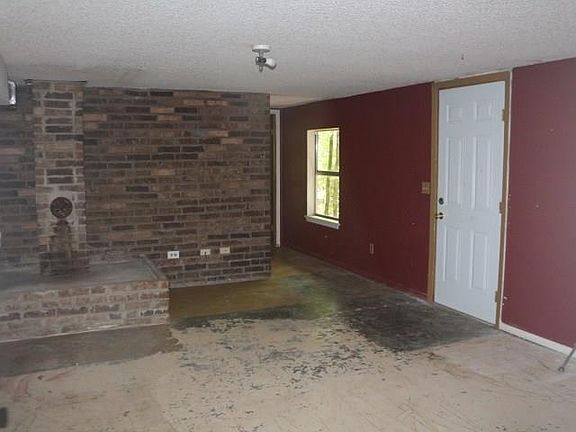 3rd image of 1006 Kimberly Dr