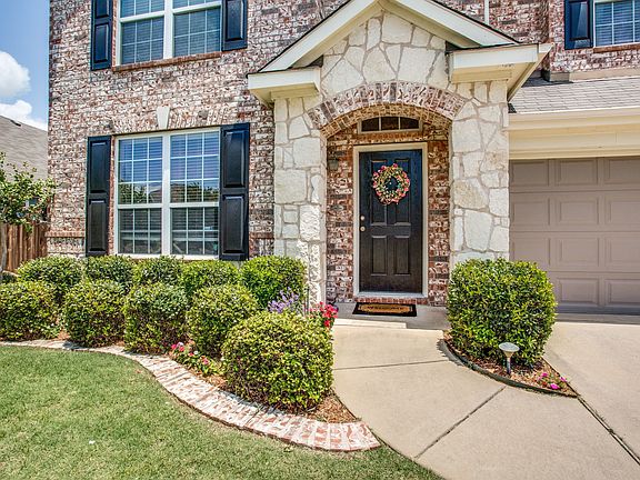 2nd image of 1309 Egret Ct