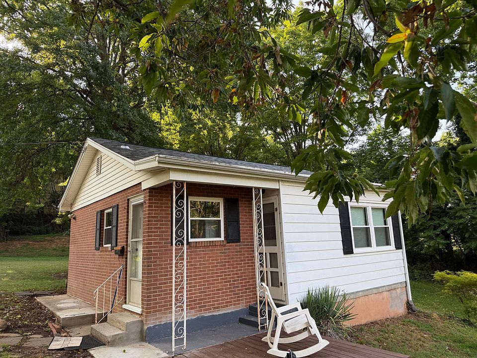 1st image of 710 Boon St