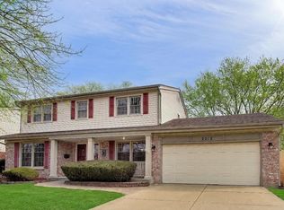 2013 N Windsor Dr, Arlington Heights, IL 60004