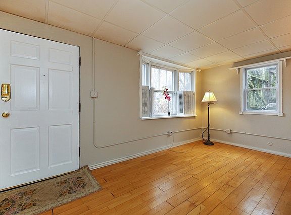 2nd image of 205 E Harris Ave