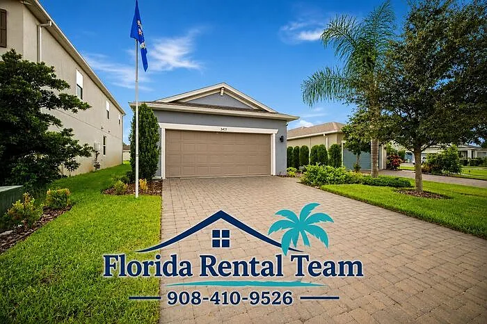 4 bed, 2.0 bath, 1633 sqft, $2,700 — Photo 1