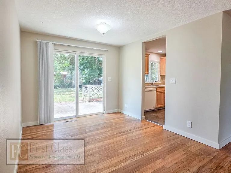 17640 SW Shaw St — Photo 4