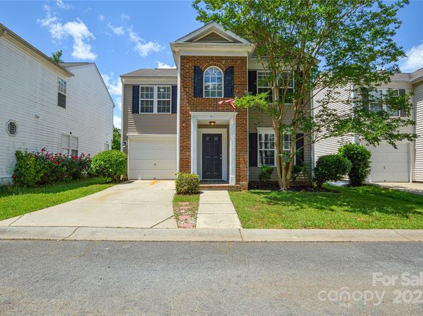 7711 Brisbane Ct, Charlotte, NC 28215