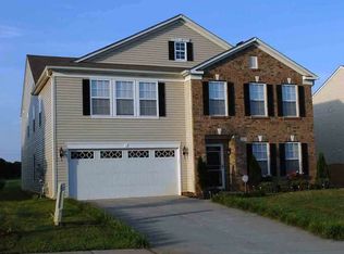 500 Zander Woods Ct, Mount Holly, NC 28120