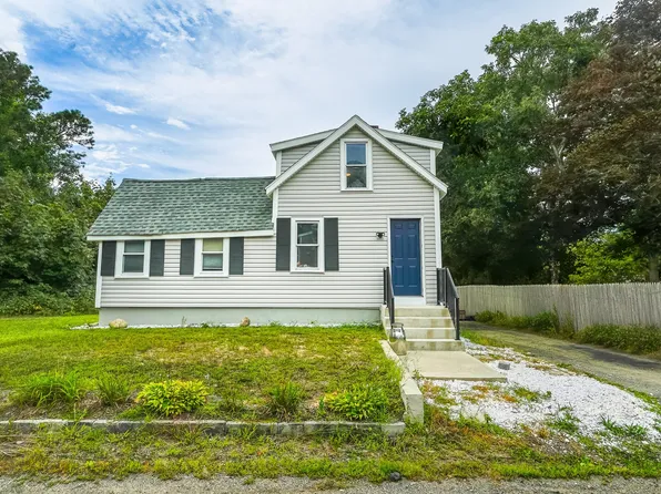 5 Baptiste Ave, Wareham, MA 02571