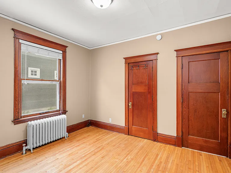 526 Reeves Dr — Photo 14