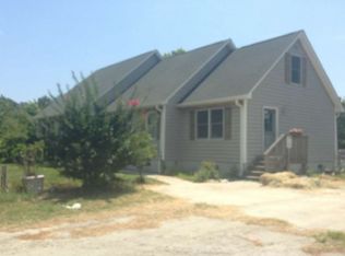 180 Dorcas Pond Ln, Wanchese, NC 27981