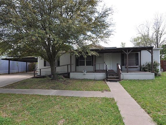 2nd image of 1332 Honeysuckle Dr