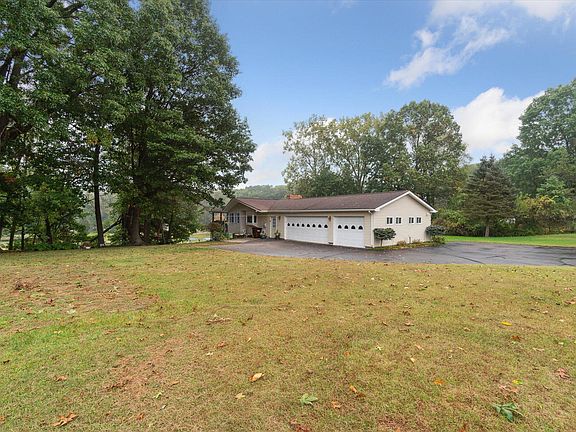 2nd image of 567 Ramsey Ln