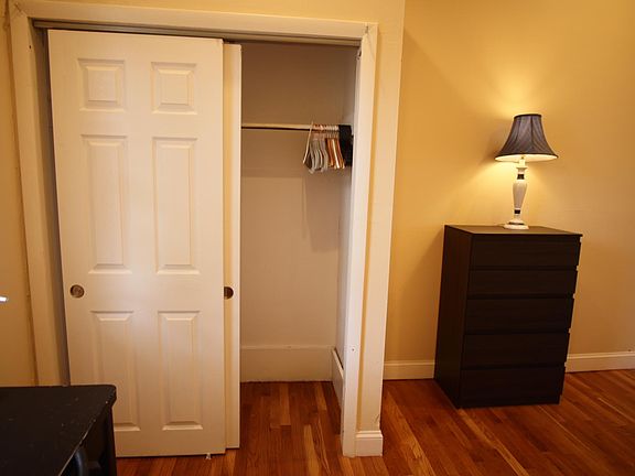 2nd image of 1830 Hyde Park Ave #1