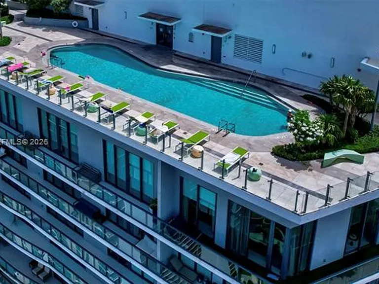501 NE 31st St #Penthouse 4302 — Photo 38