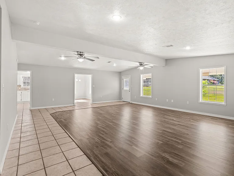 708 Woodland Dr — Photo 6