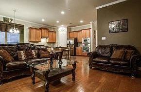 4th image of 5721 New Castle Dr