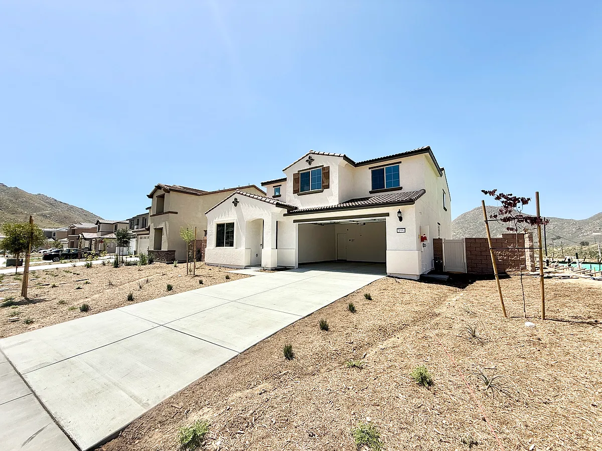 Building Photo - 21554 Milam Dr