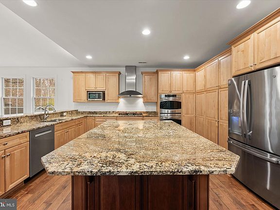 4th image of 7009 Quander Rd