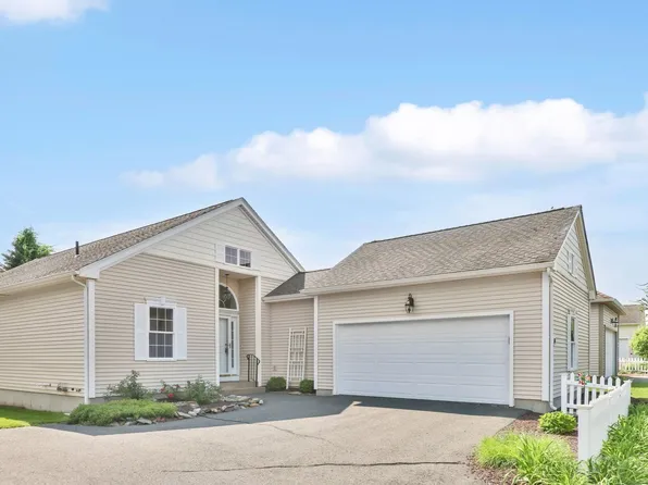 14 Ross Way #14, Windsor Locks, CT 06096