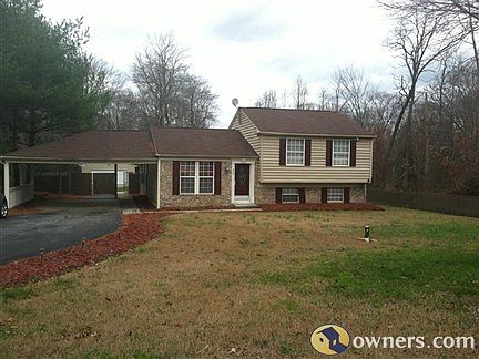 Home is on 1/.2 acre lot