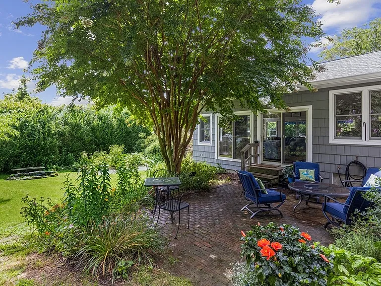 24 N Harbor Dr — Photo 18