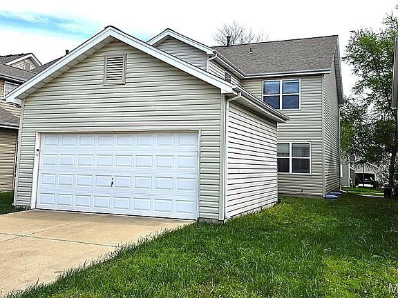 3rd image of 713 Waler Dr