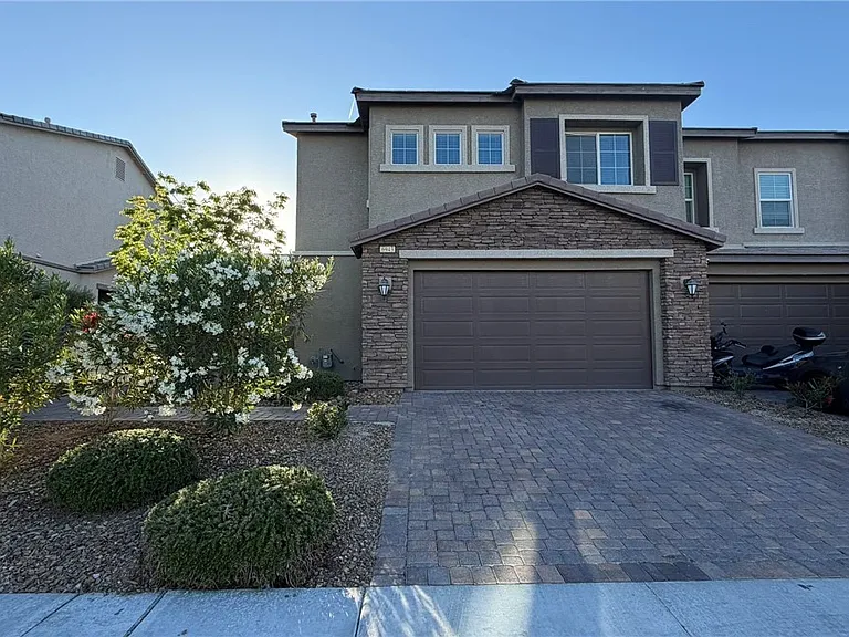 6943 Denio Island St — Photo 1
