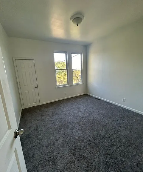 599 N Edgewood St — Photo 12