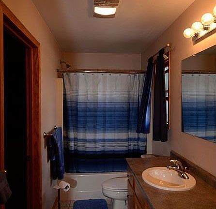 4th image of 33735 Grosbeak Ave