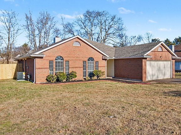 3rd image of 119 Tedder Blvd