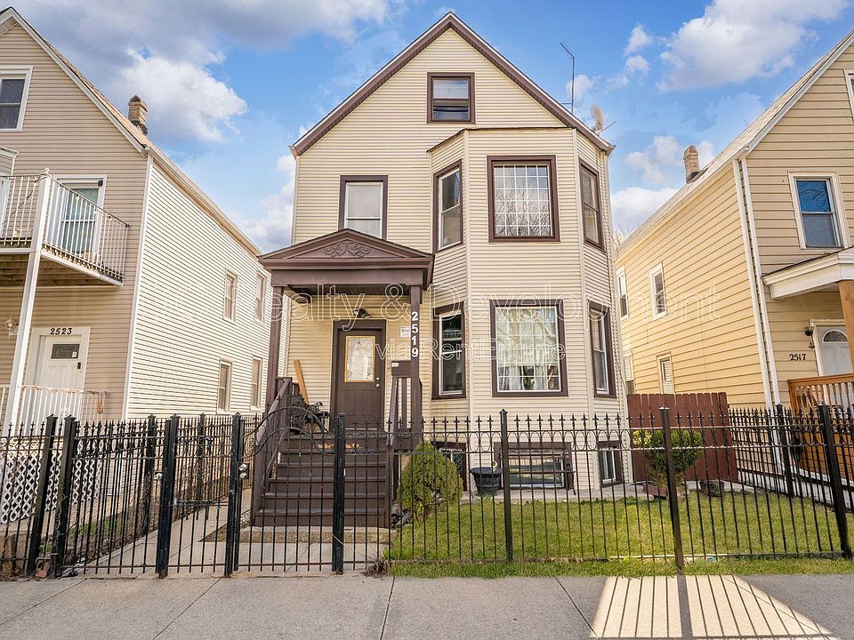 1st image of 2519 N Hamlin Ave Unit B