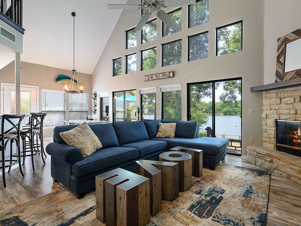 7069LaymanDrive1.jpg