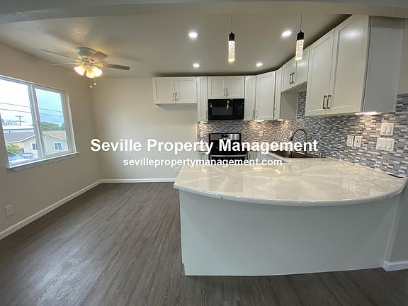 3rd image of 2103 California Ave